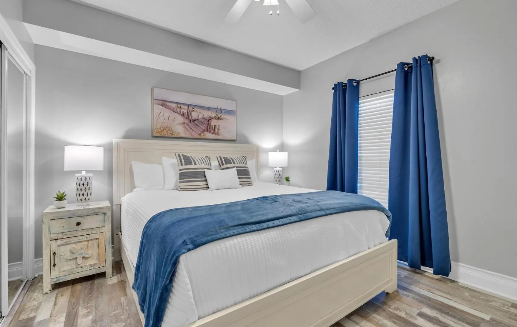 Beachfront-Majestic Beach Resort 1513 Panama City Beach United States